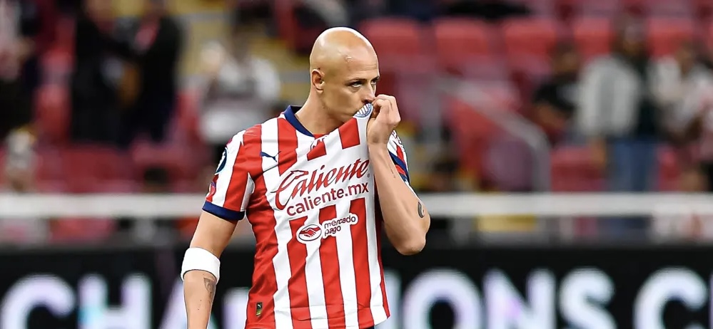 Chicharito anotó su primer gol en la Copa de Campeones, Guadalajara avanzó a octavos de final