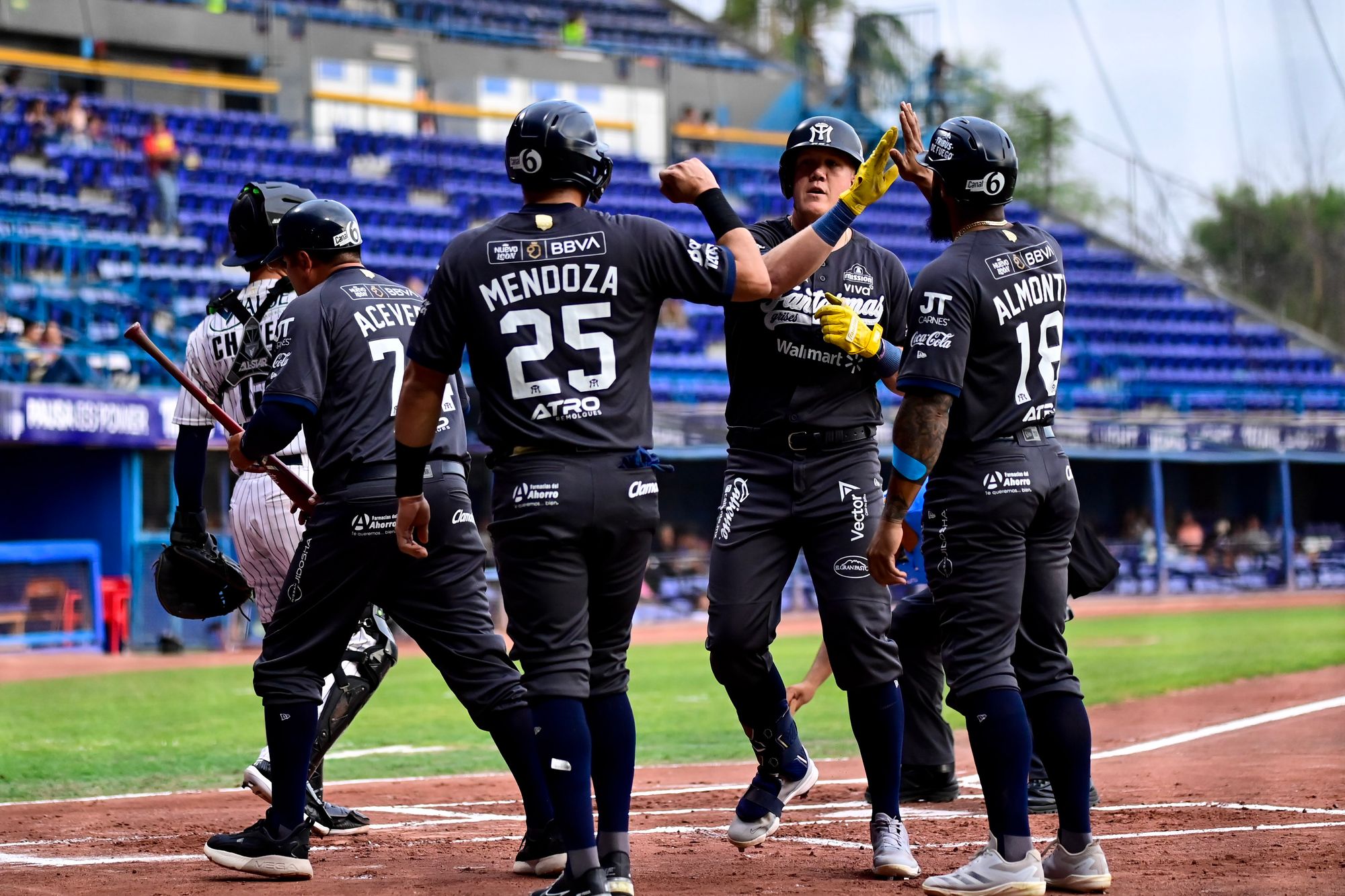 ¡Imparables! Sultanes barre a Acereros en Monclova y se consolida líder del Norte