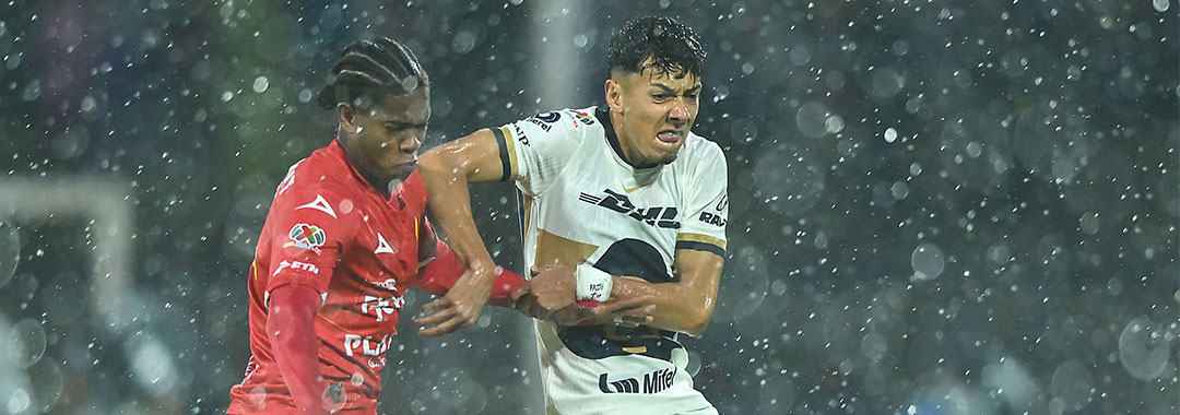 Pumas y Necaxa firman empate histórico en su duelo 100