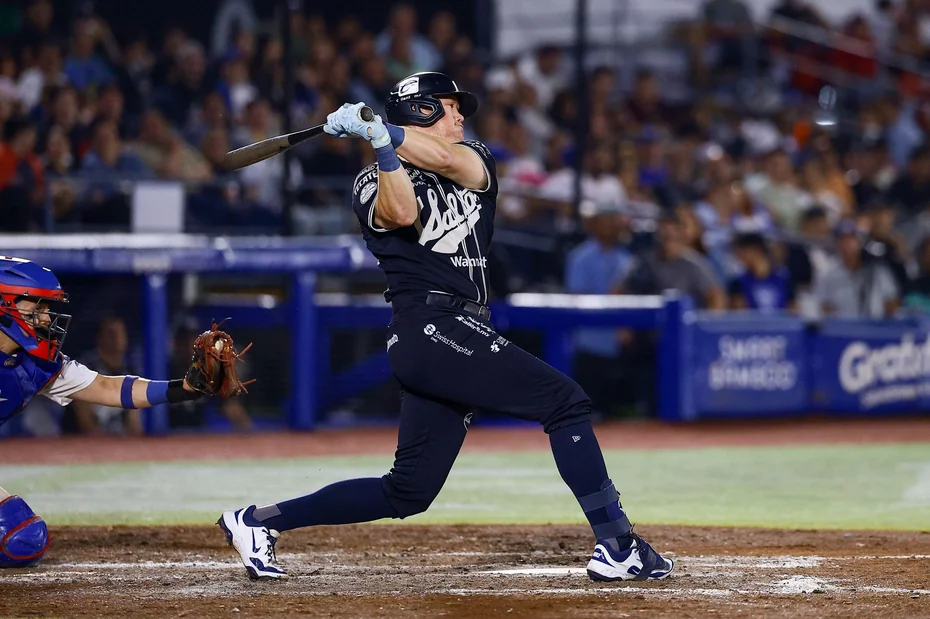 Sultanes aplasta a Charros y se jugará el pase en casa