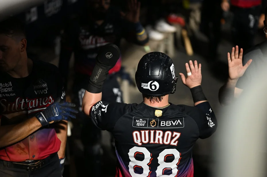 Sultanes arrancan con poder y aplastan a Tecos en el inicio de la Serie de Zona