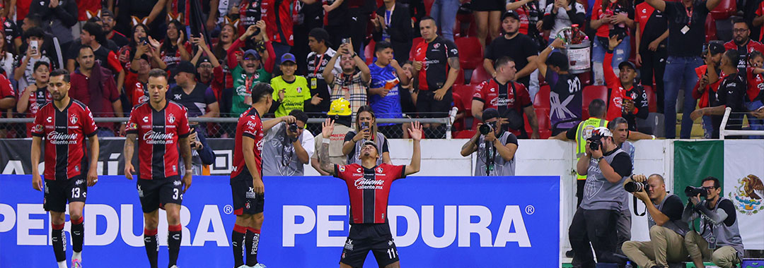 Noche de empates en la Liga MX: Atlas y Santos reparten puntos en el Jalisco; Tigres y León se neutralizan en el Volcán