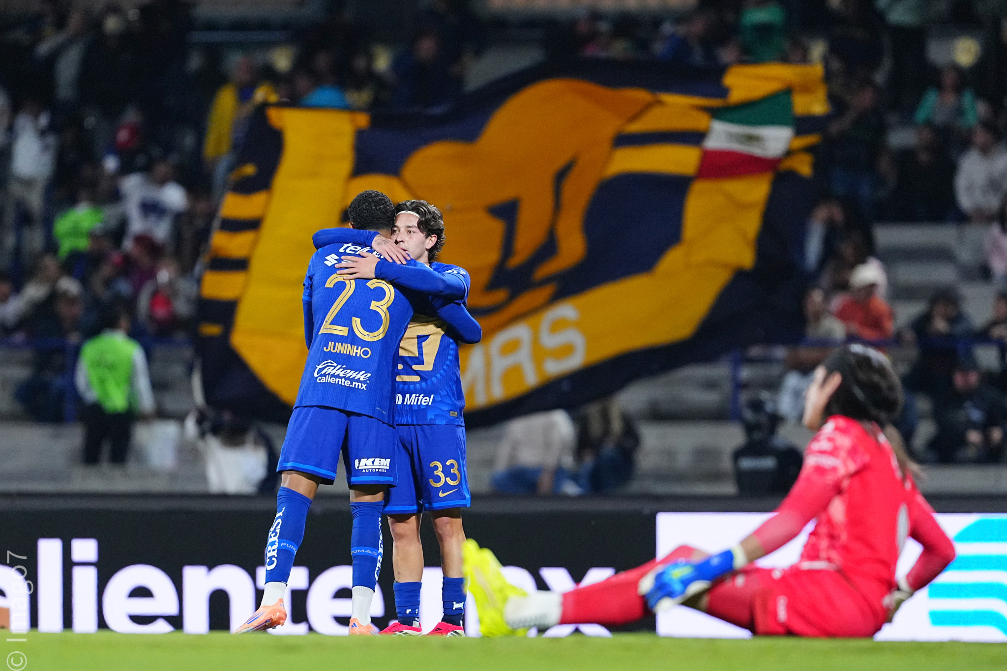 Pumas impone su ley en CU y golea 4-0 a Santos en el Clausura 2026