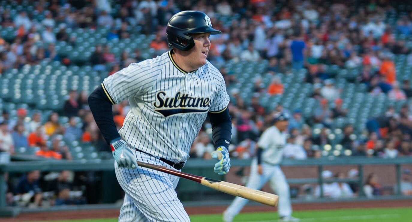 Sultanes caen ante Giants en histórica serie en San Francisco